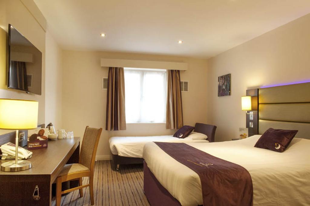 Premier Inn Birmingham City Centre Broad Street Extérieur photo