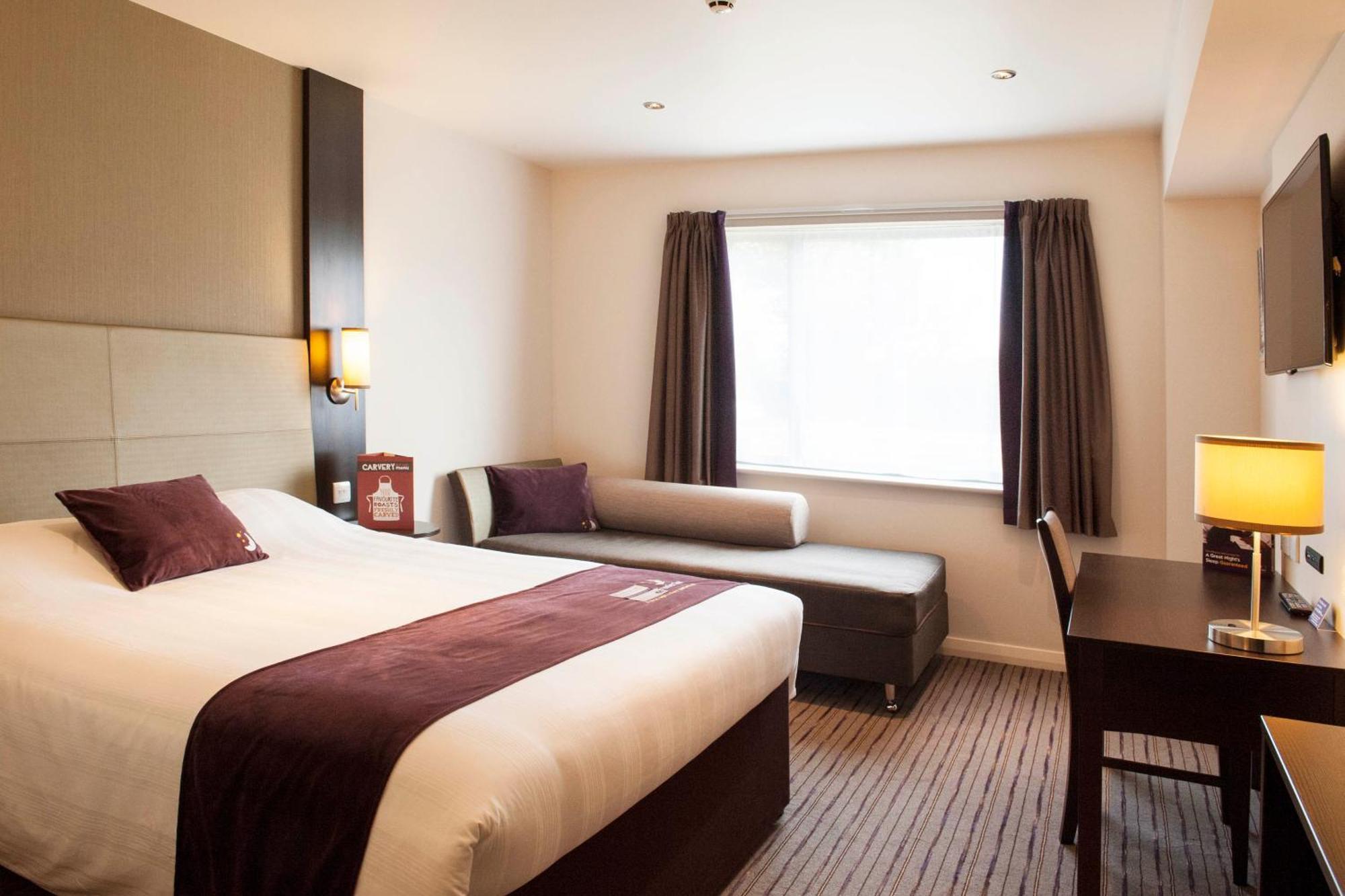 Premier Inn Birmingham City Centre Broad Street Extérieur photo